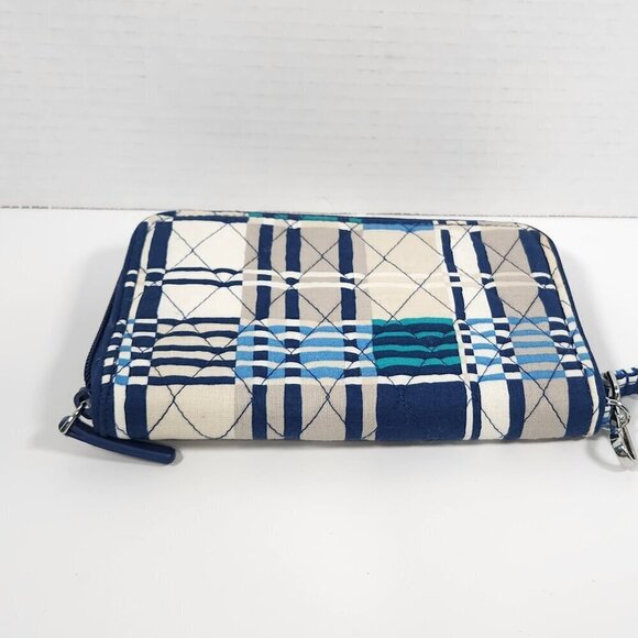 Vera Bradley RFID Grab & Go Wristlet Santiago - Picture 3 of 3